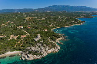 Tour de Figari, Baie de Figari,